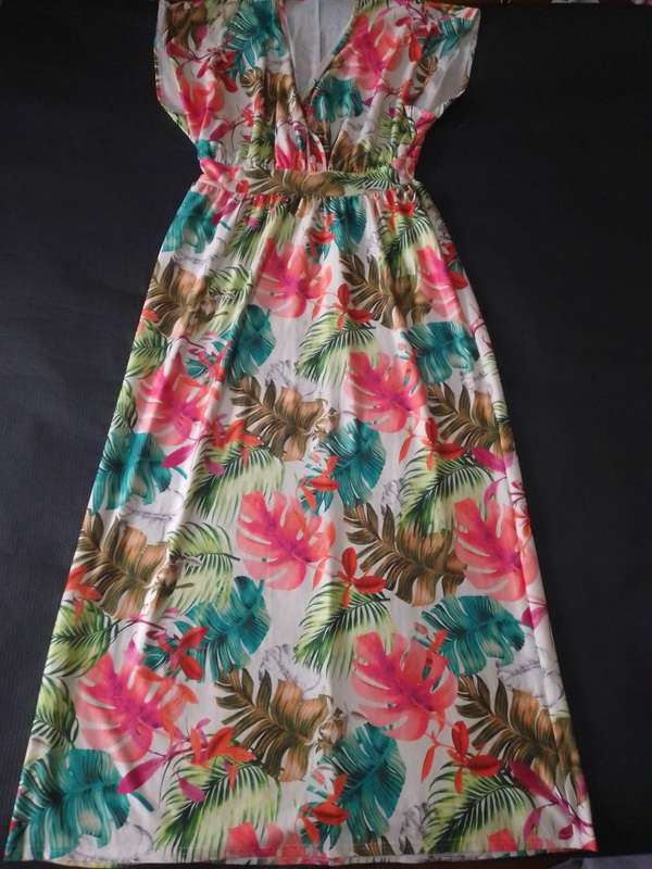 Ladies Dress Contempo (Size 10)