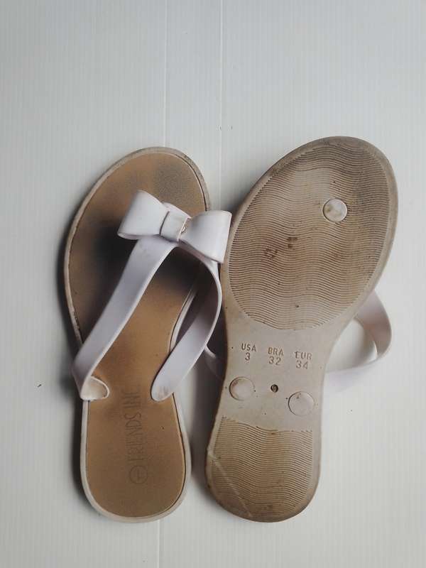 Girl Shoes (Size 1)