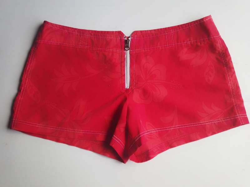 Ladies Short Woolworths (Size 14)