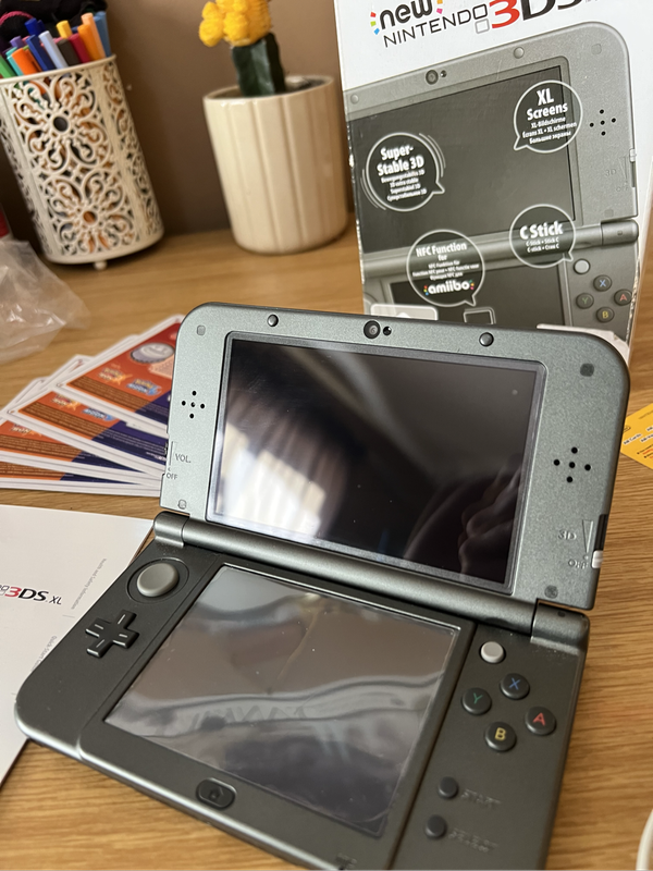 Nintendo New 3DS XL with Custom Firmware, 128GB microSD, 56 Games, Boxed + Charger