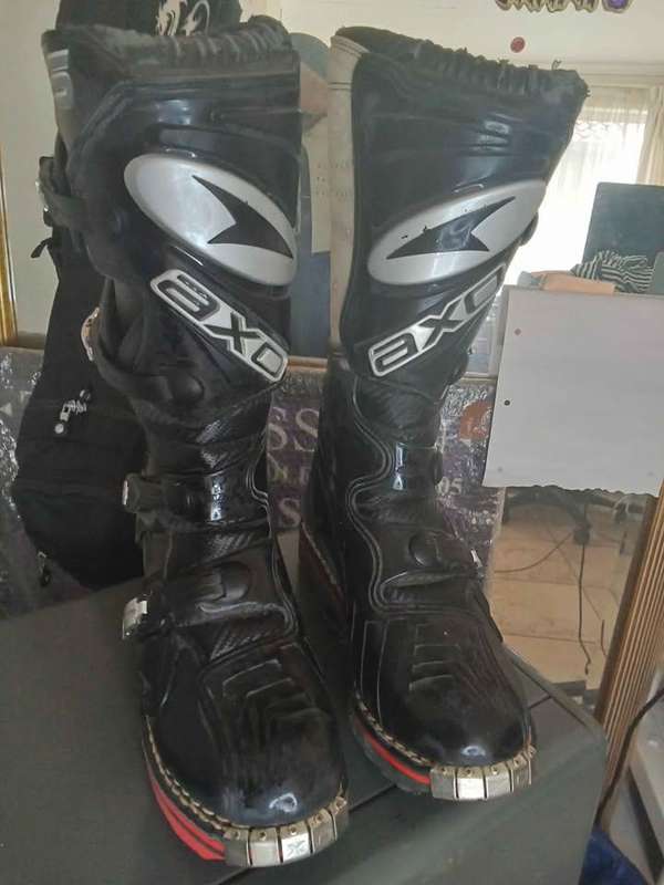 AXO RC6 MX boots brand new size 42