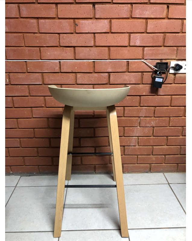 Zimbali - Barstool Beige - Secondhand/Demo Unit !!!!!