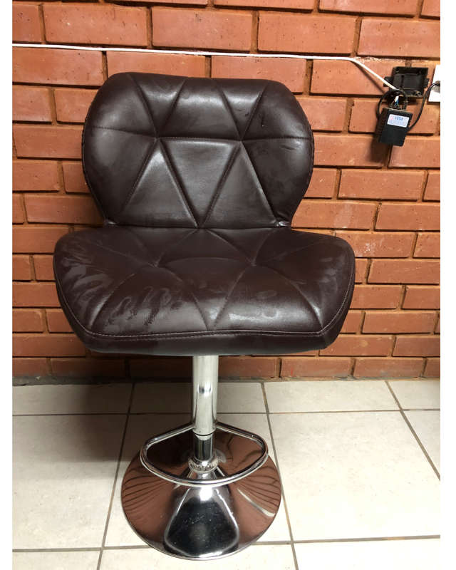 868 Bar Stool / Kitchen Counter Chair brown Colour