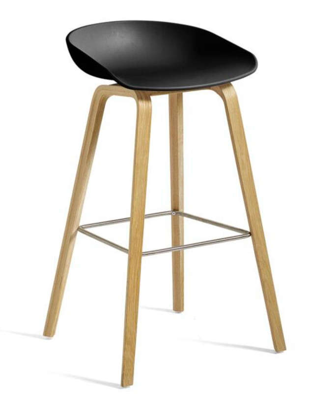 Zimbali - Kitchen and Barstool with oak legs - Secondhand/Demo Unit !!!!!