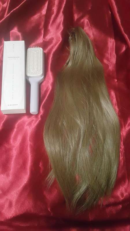 Synthetic Fibre light brown clawclip ponytail and brush