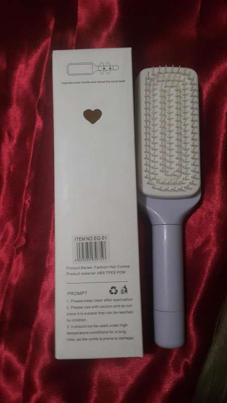 Synthetic Fibre light brown clawclip ponytail and brush