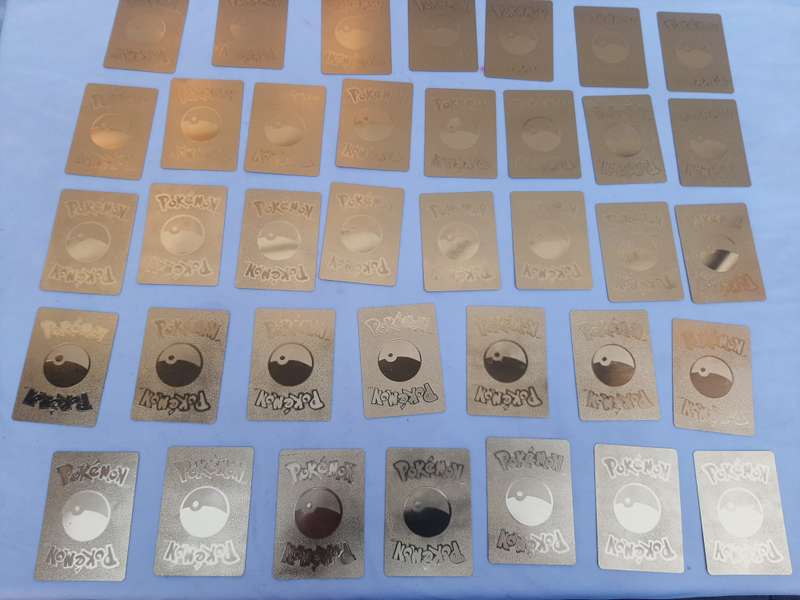 Pokemon Vmax gold cards