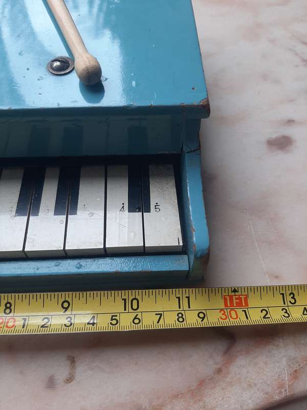 Vintage grand best piano