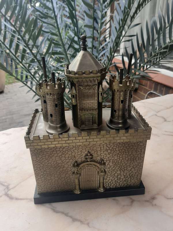 Castle music box en decanter