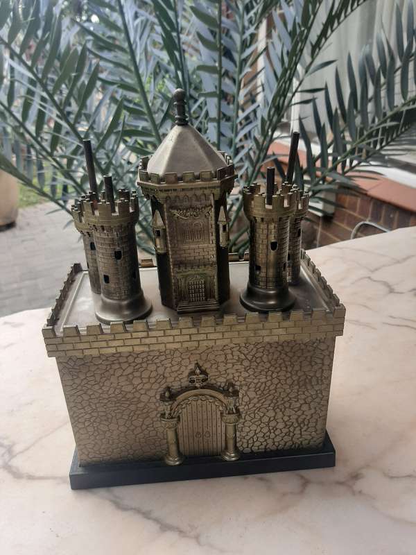Castle music box en decanter