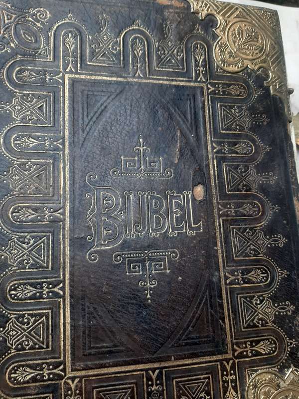 Antique 1881 nederland bybel