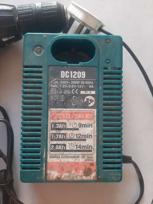 Makita battery dril and charger