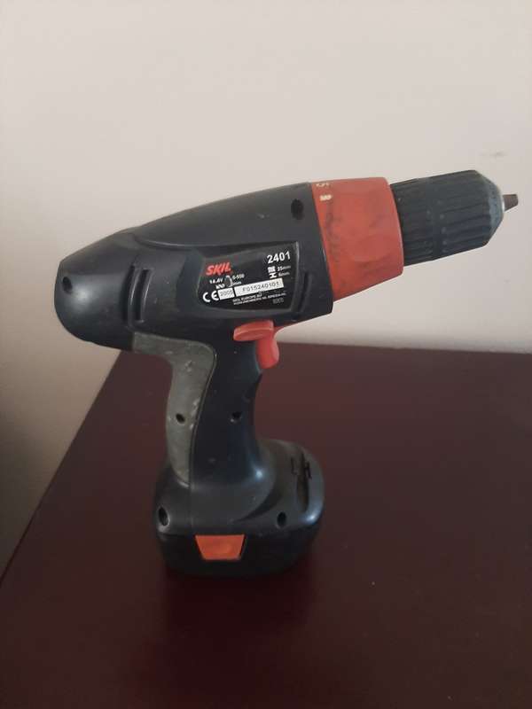 Assorted battery drills