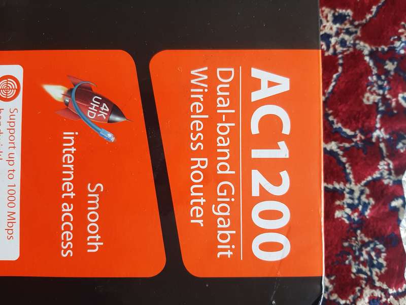 Tenda AC1200 router