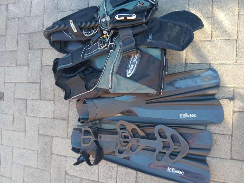 Diving equipment