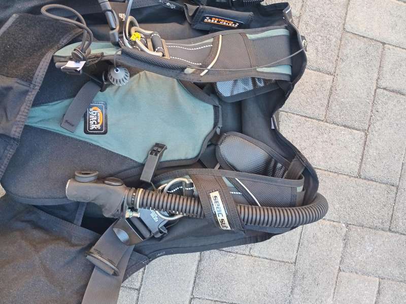 Diving equipment