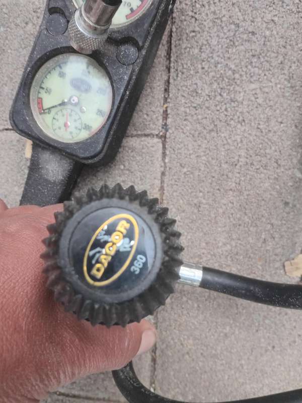 Diving equipment