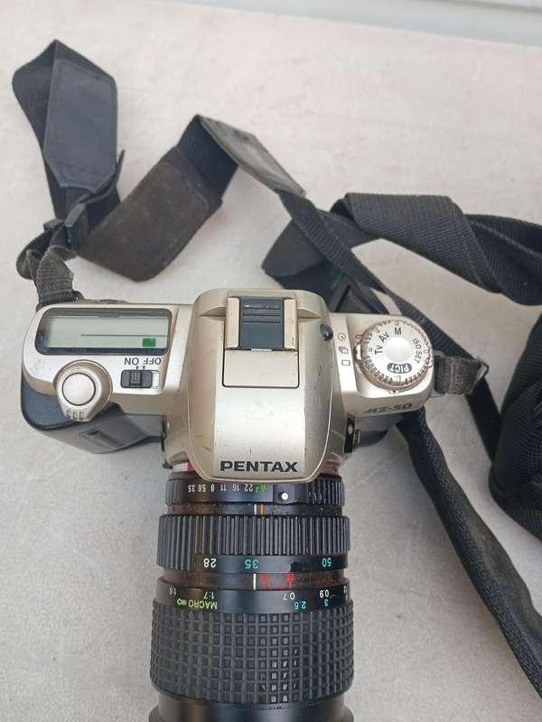 Pentax  MZ-50 camera