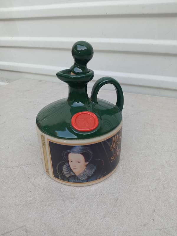 Glenfiddich Mary queen Scots whiskey bottle
