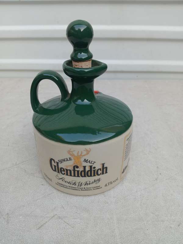 Glenfiddich bonnie prince Charlie whisky bottle