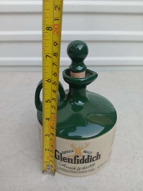Glenfiddich bonnie prince Charlie whisky bottle