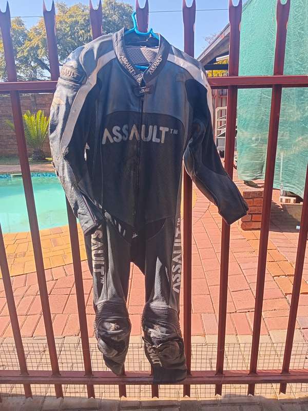 Assault racing suit