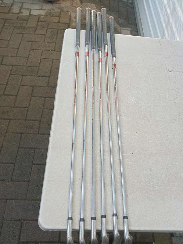Pinseeker golf clubs