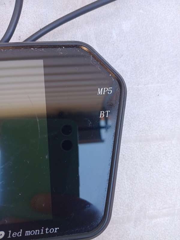 Full HD media player car monitor