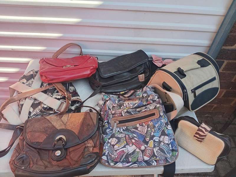 Assorted handbags