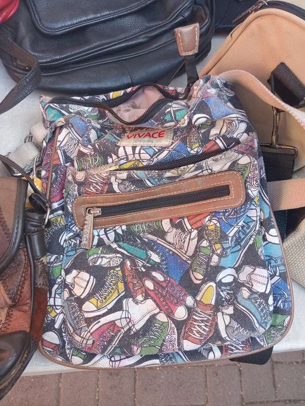 Assorted handbags