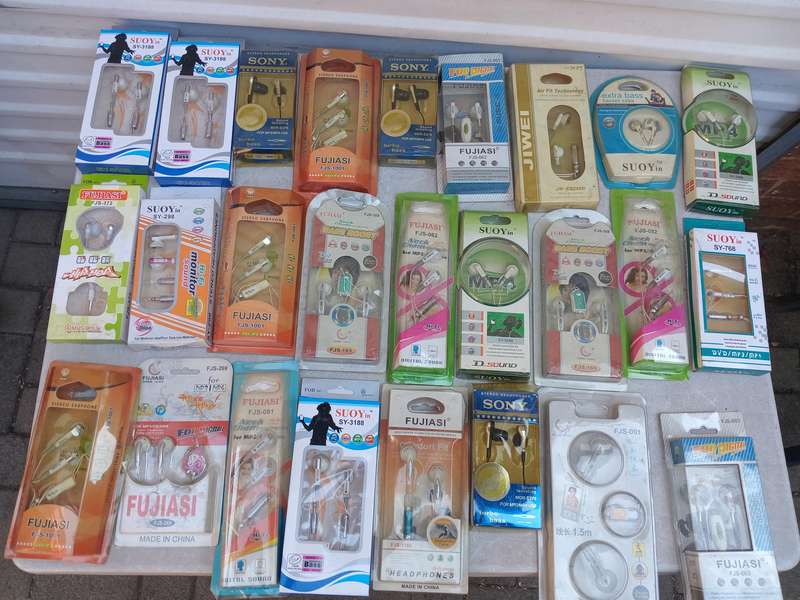 Assorted earphones