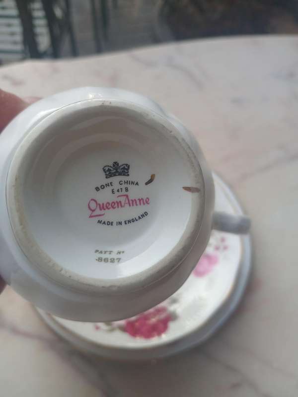 Vintage queen Anne trio
