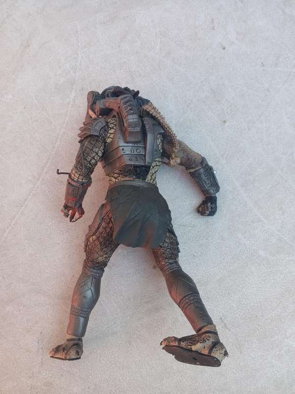 Ultimate hunter predator figure