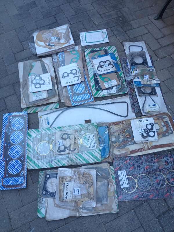 Assorted car gaskets