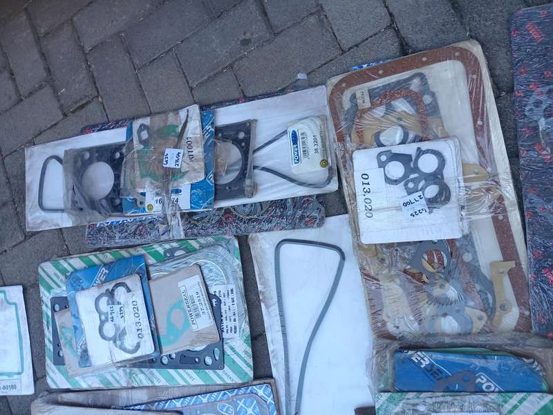 Assorted car gaskets