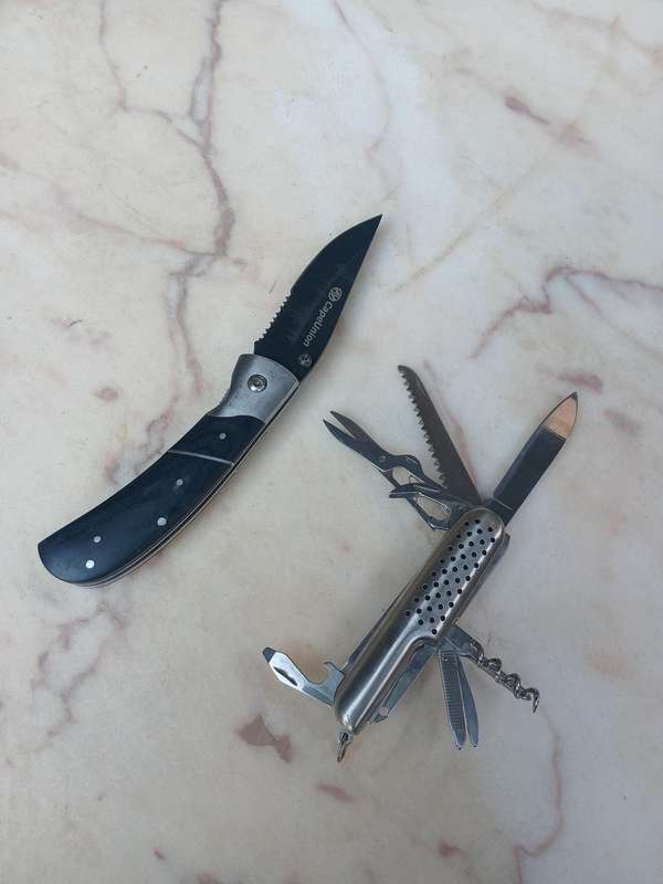 Knifes