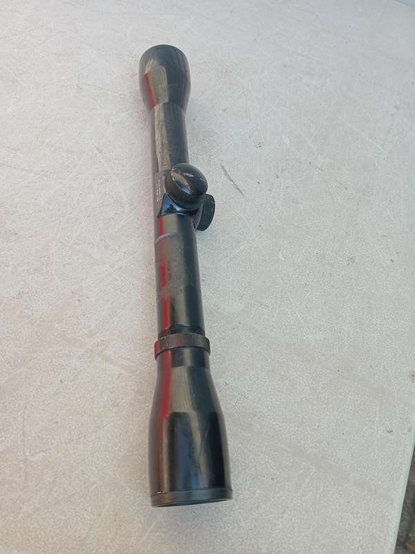Bushnell 4x banner rifle scope