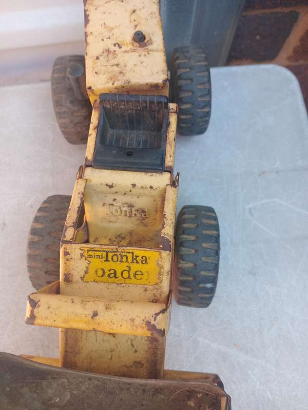 Vintage mini Tonka loader