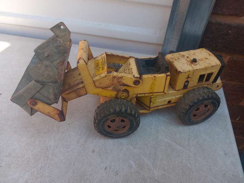 Vintage mini Tonka loader