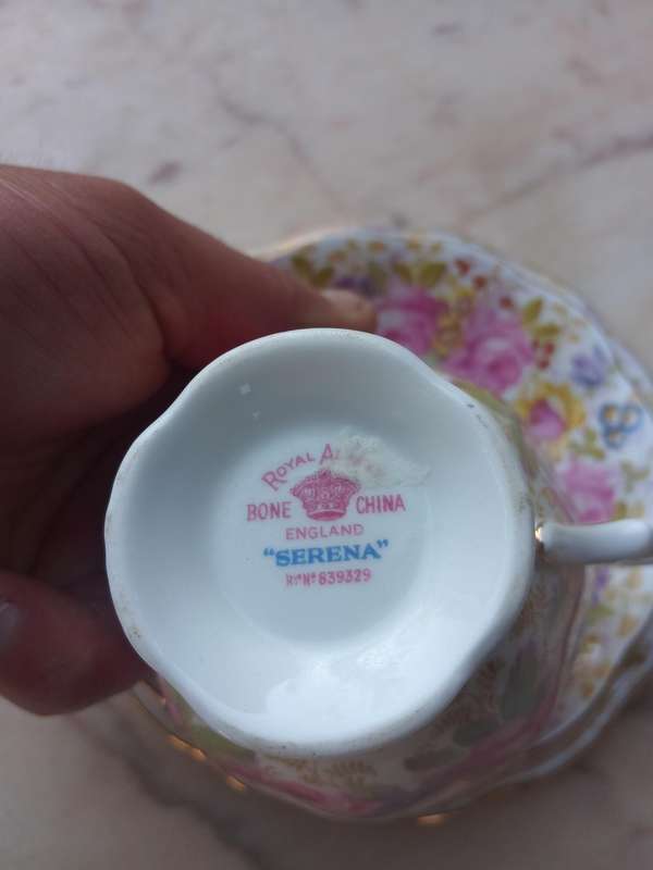 Royal Albert Serena trio