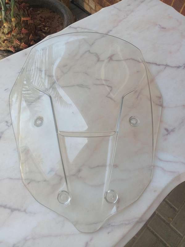 Triumph fairing screen