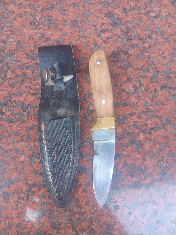 Fixed blade knife