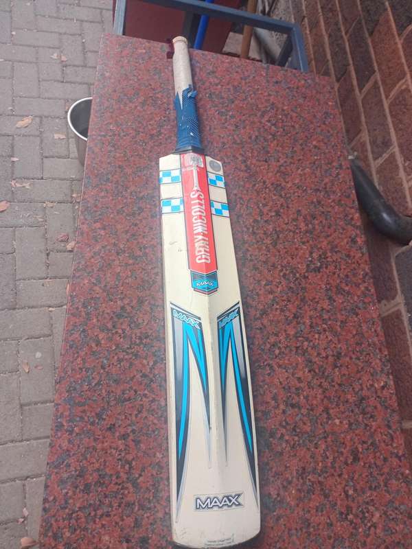 Gray -nicolls maax crieket bat