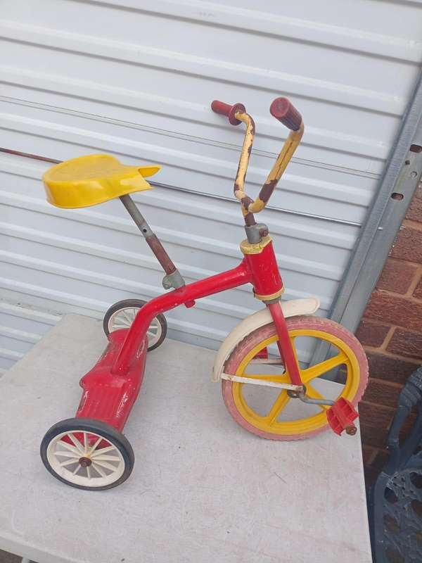 Vintage tri ang tricycle