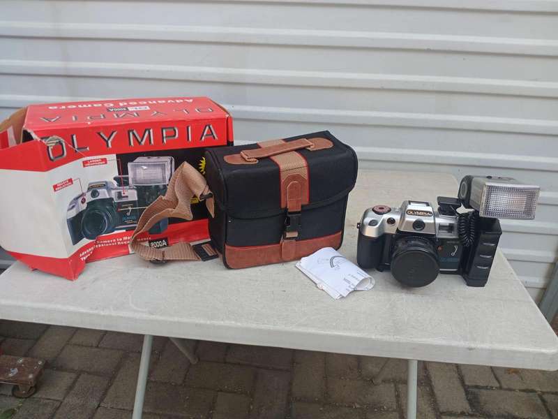 Olympia DL2000A camera