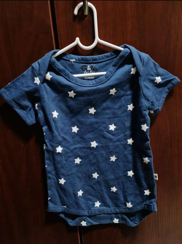 G&M baby grow