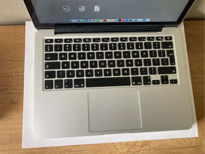 Apple MacBook Pro 13-inch (2015)  Retina | Core i7 | 16GB RAM | 128GB SSD