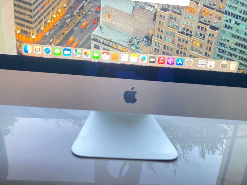 2020 Apple IMac 27 inches Retina 5K Display Quad Core i7 3.8Ghz 40GB RAM Memory 1TB SSD Storage