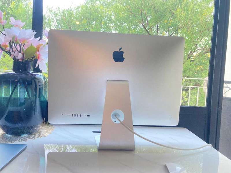 2020 Apple IMac 27 inches Retina 5K Display Quad Core i7 3.8Ghz 40GB RAM Memory 1TB SSD Storage