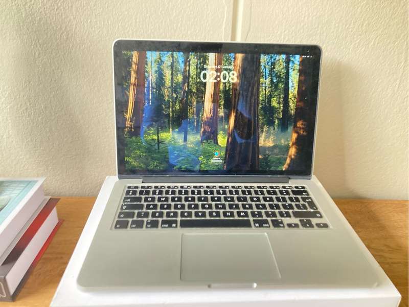 Apple MacBook Pro 13-inch (2015)  Retina | Core i7 | 16GB RAM | 128GB SSD